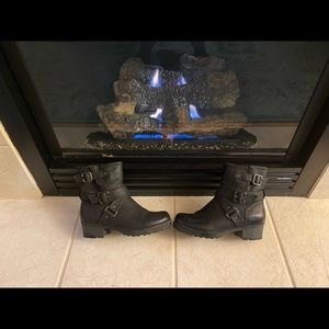 Tri-Buckle Mid Zip-Up Boot